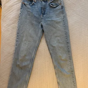 Zara mom jeans