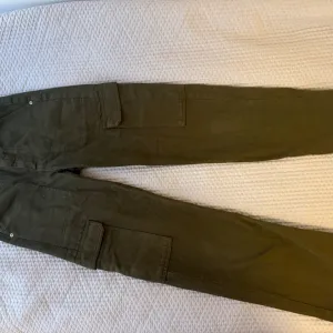 Zara cargo pantalone