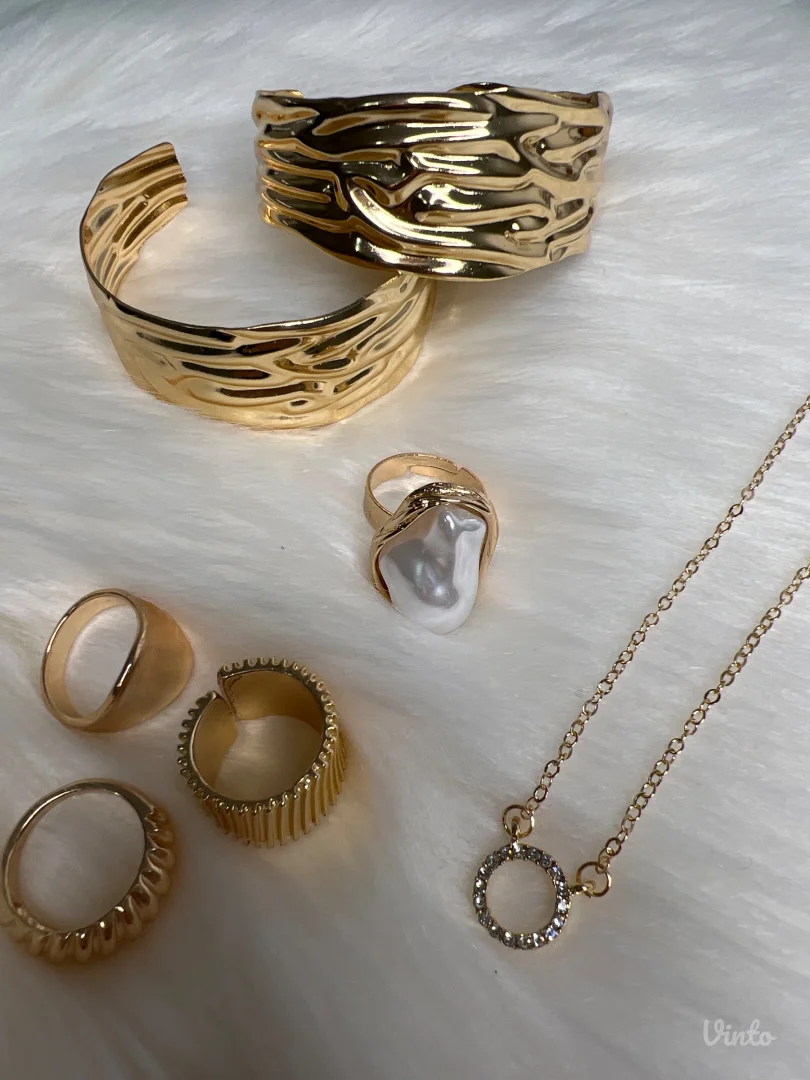 Set nakita od nerdjajuceg celika