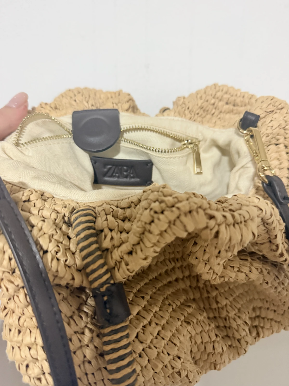Zara pletena torbica