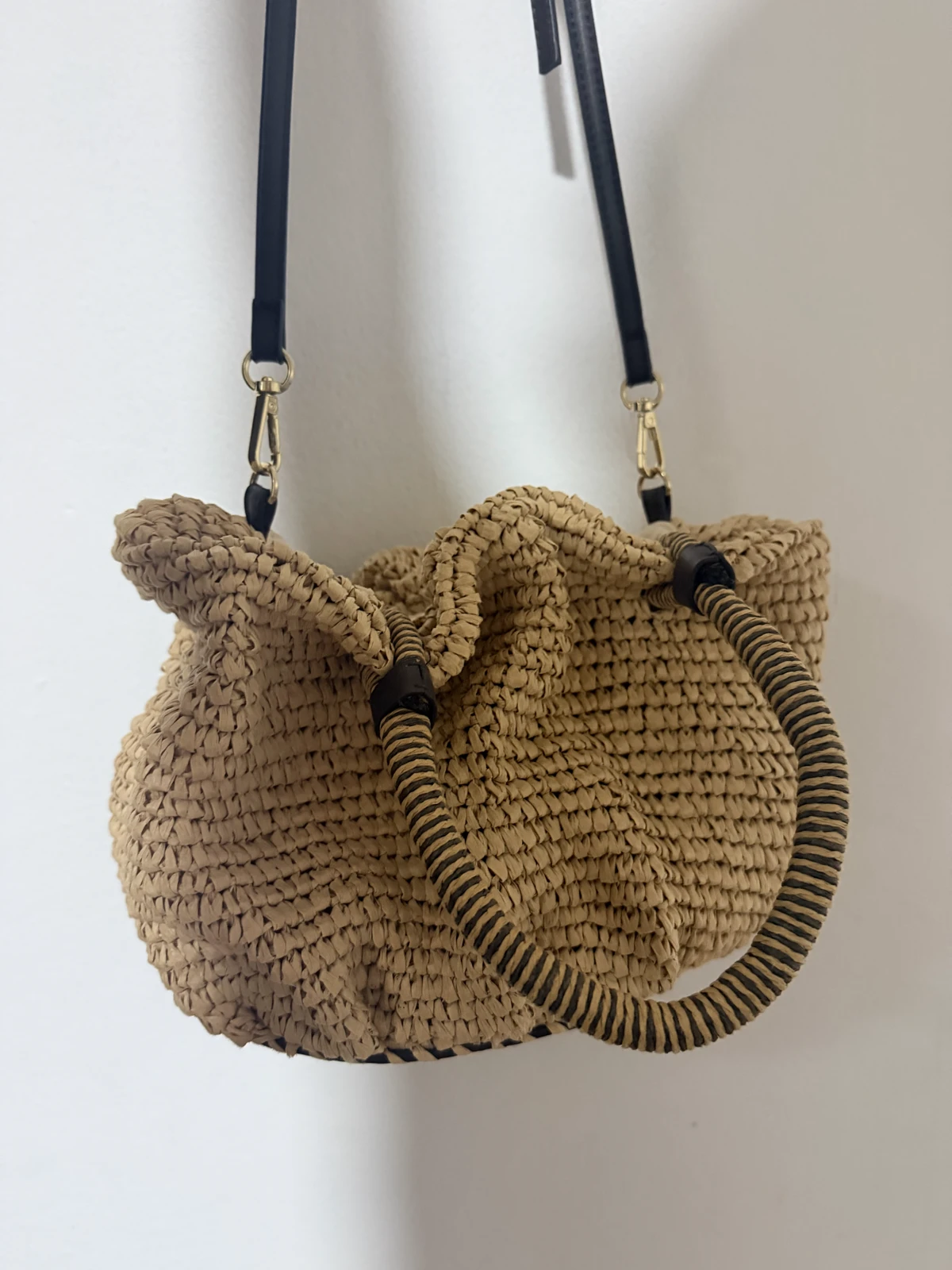 Zara pletena torbica