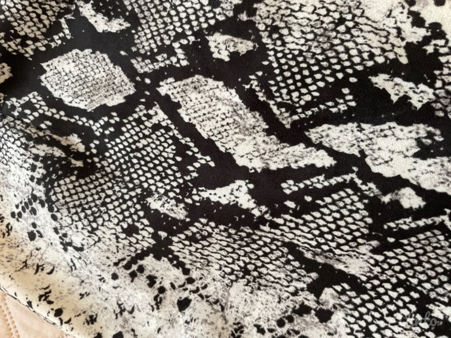 New Collection-uska suknja