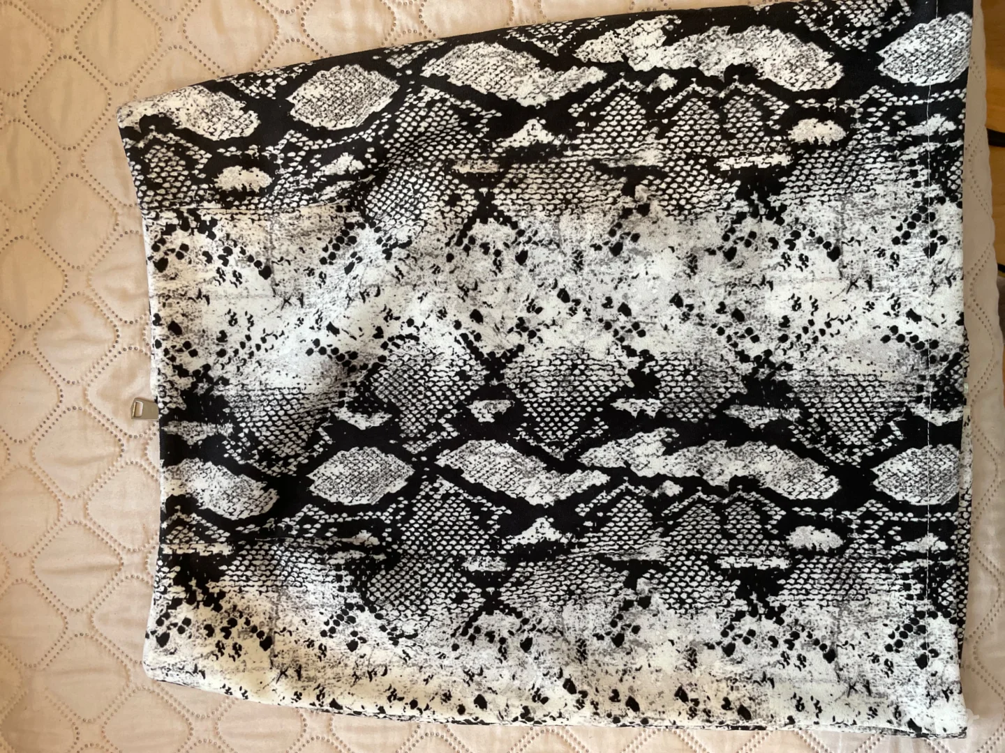 New Collection-uska suknja