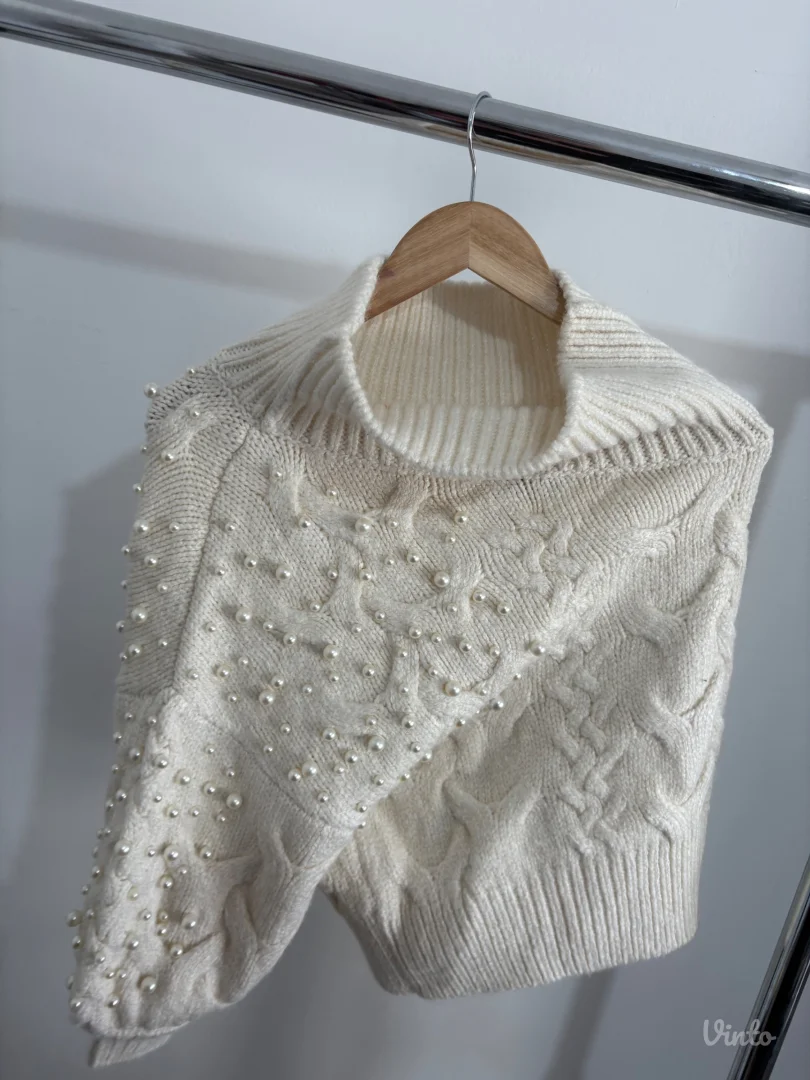 Dzemper na jedan rukav, debeo i prijatan