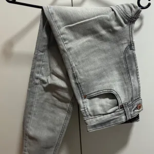 stradivarius farmerke