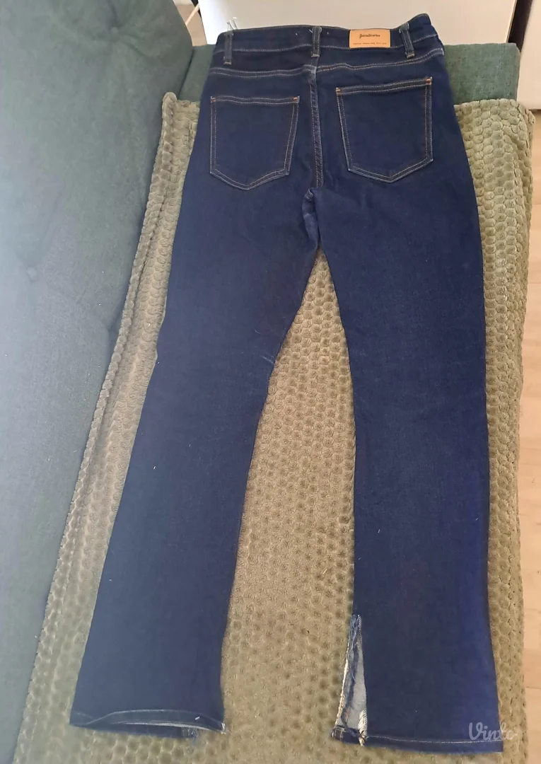 Bershka i stradivarius