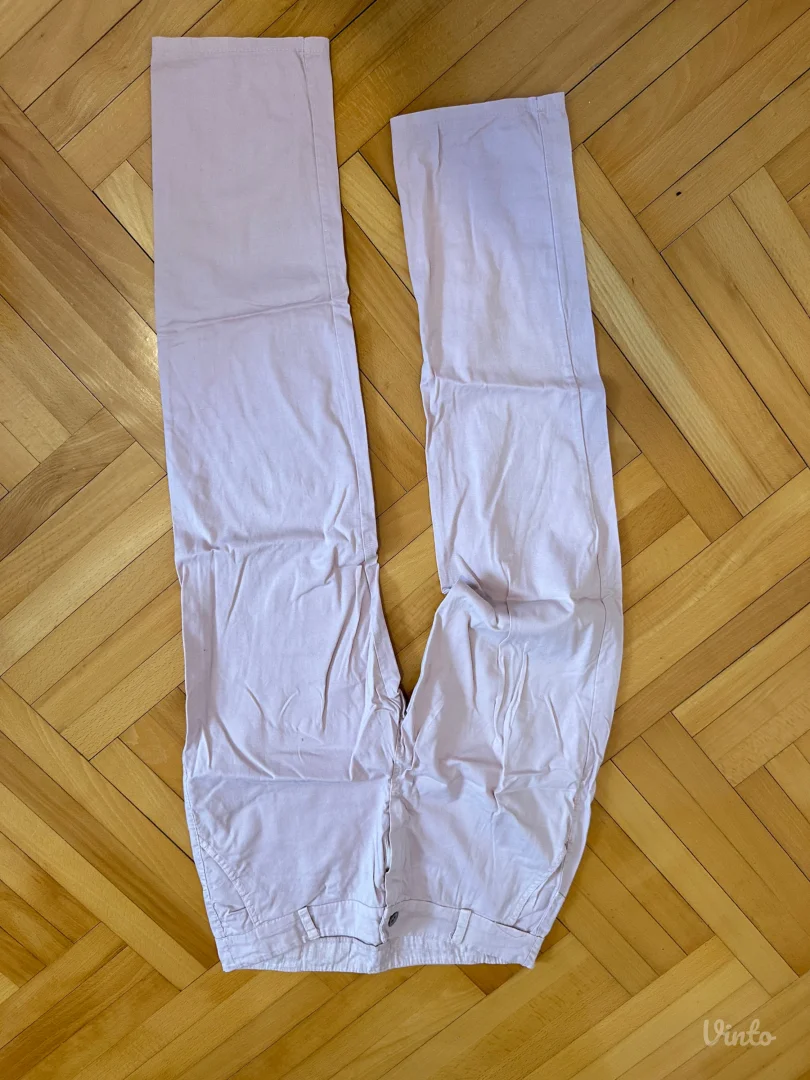 Roze letnje pantalone