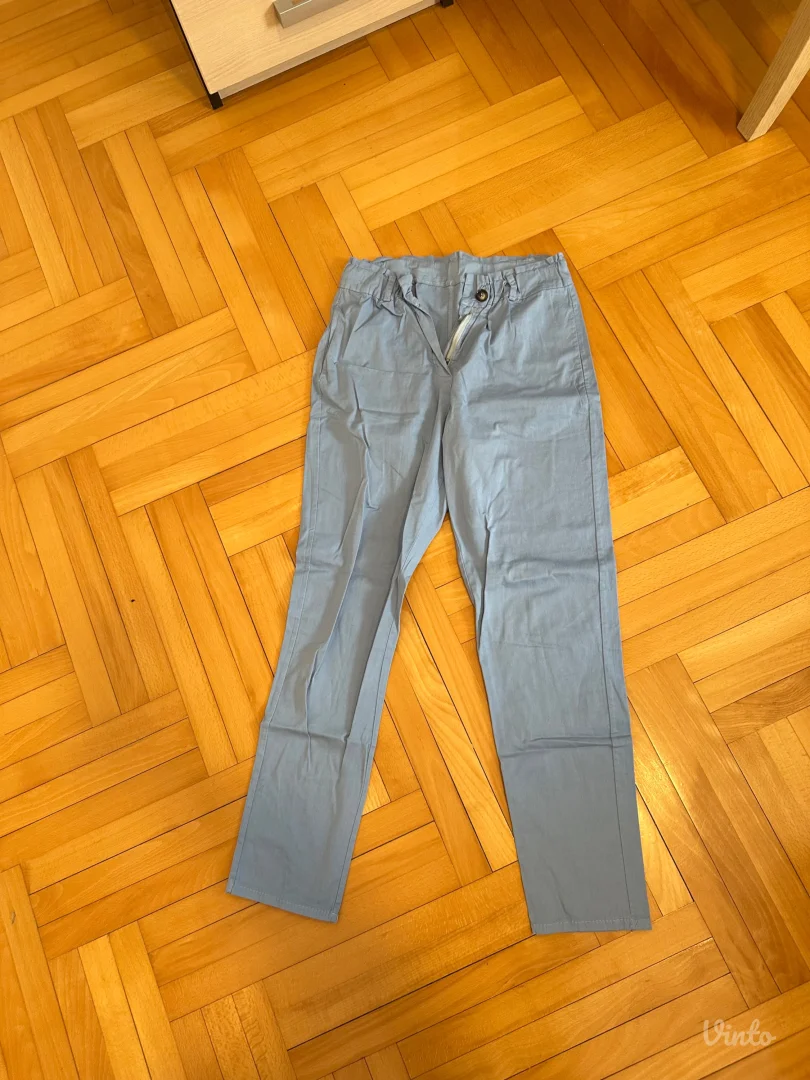 Plave pantalone