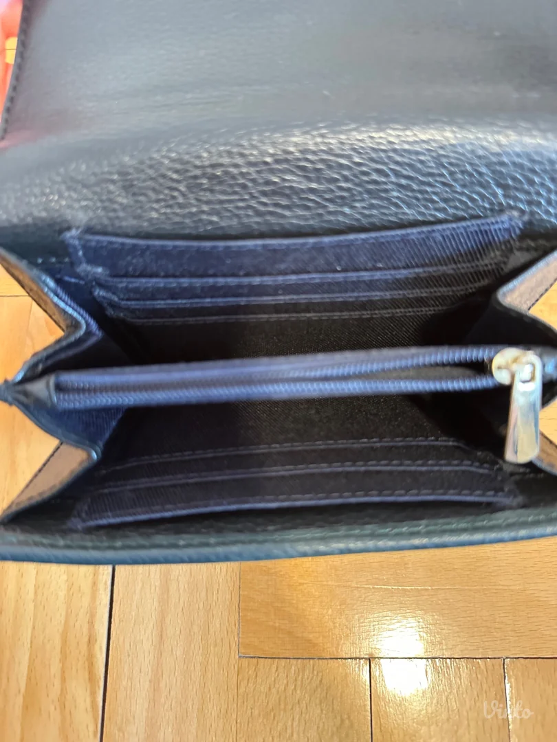 Crno zeleni novčanik