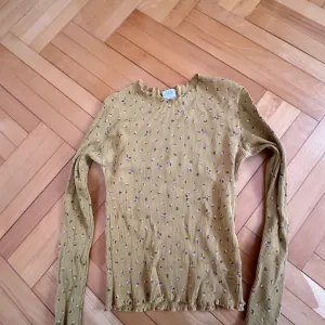 Zara majica na duge rukave