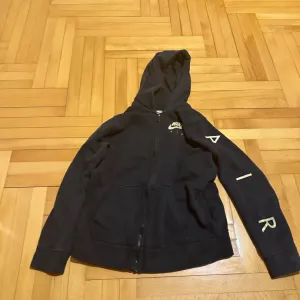 Nike air duks na kopčanje