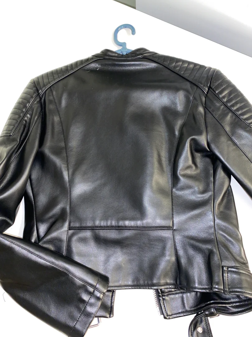 Jesenja jakna od veštačke kože