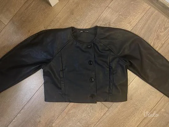 Zara crop kožna jakna nova