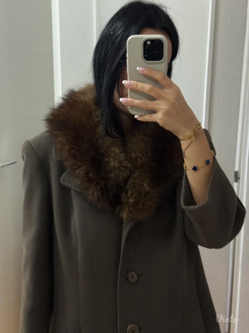 Kaput vuna sa prirodnim krznom