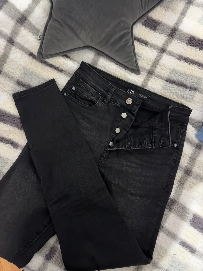 Zara jeans