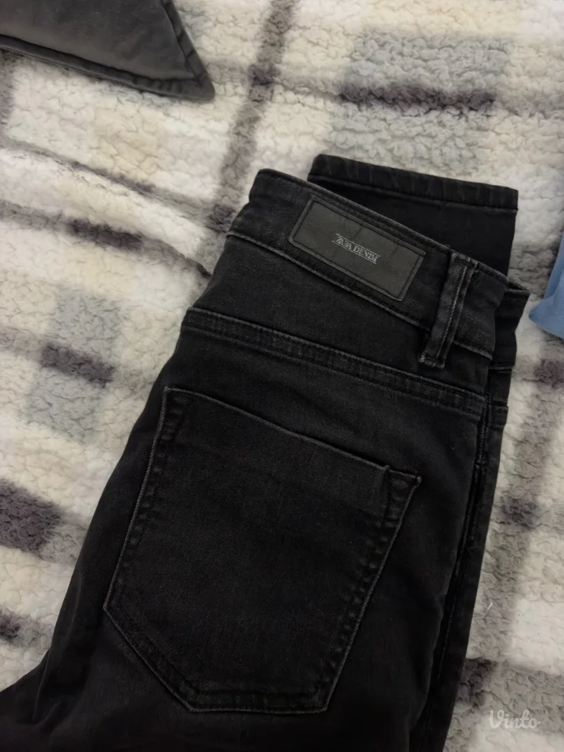 Zara jeans