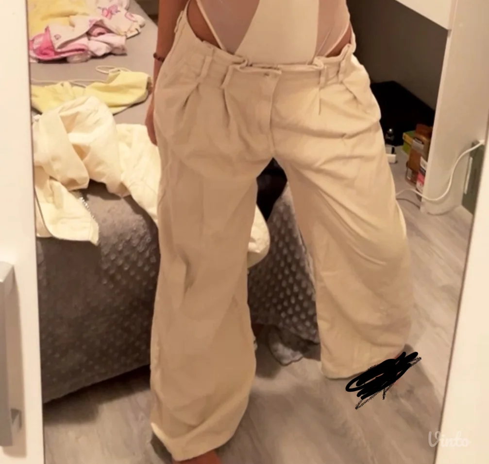 Bershka pantalone