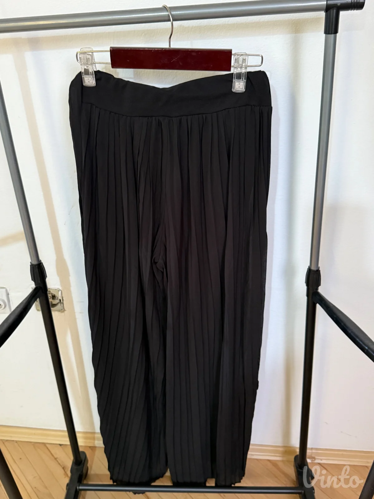 NOVO Letnje Pantalone
