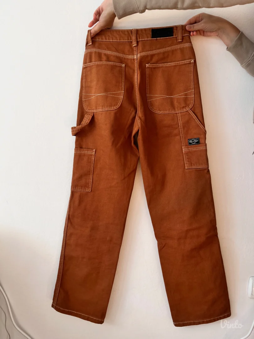 Bershka braon pantalone/farmerice