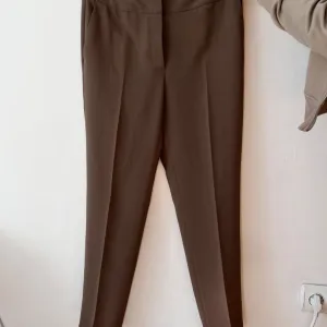 Elegantne pantalone