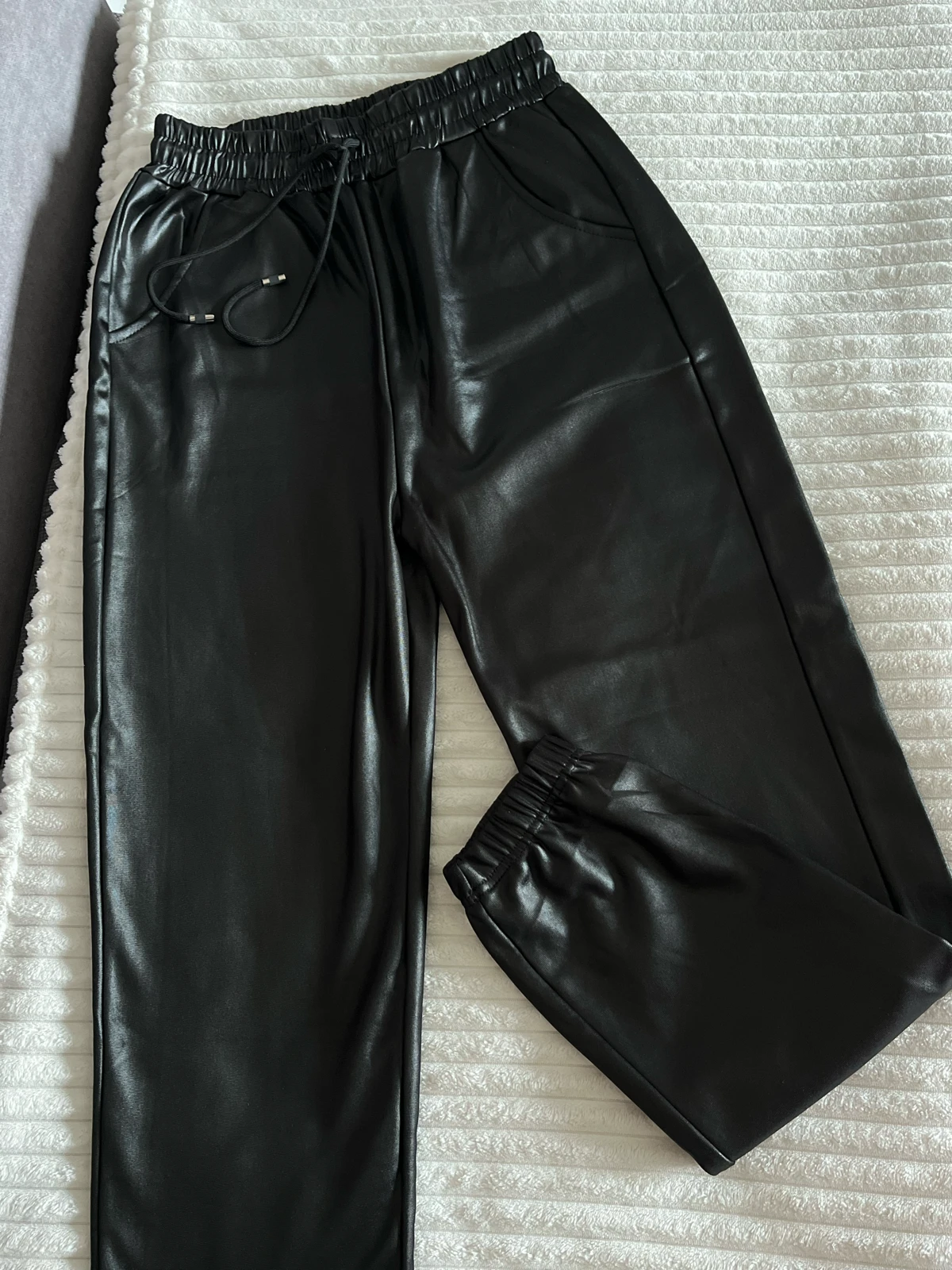 Kozne pantalone