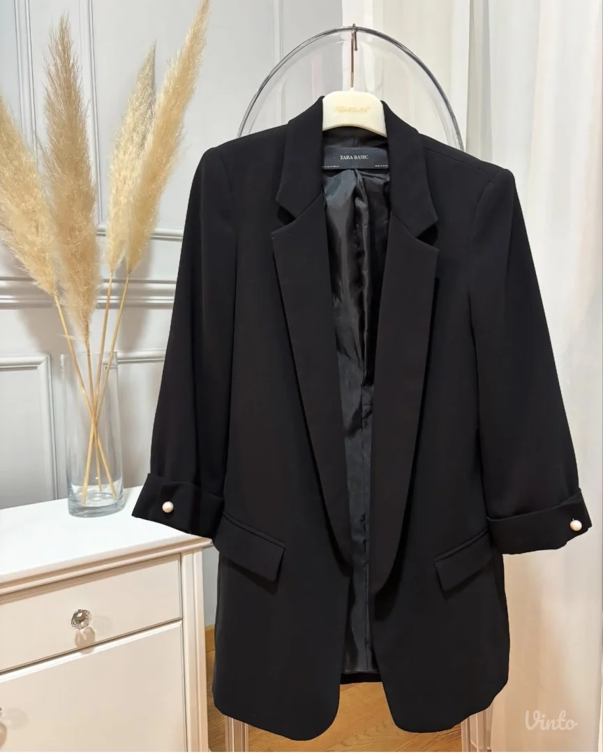 Zara crni sako