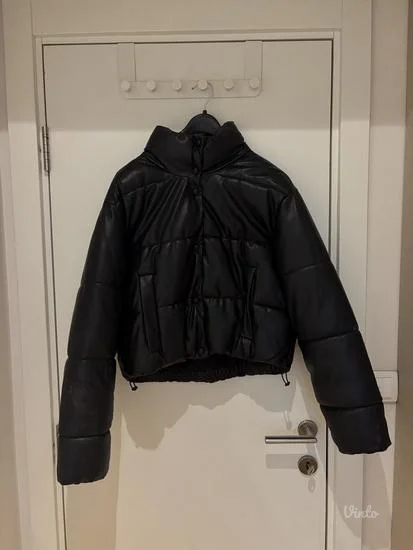 Zara puffer jakna