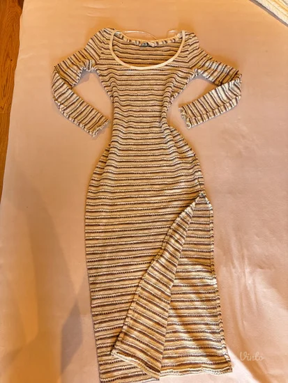 Bershka maxi zimska haljina sa prorezom