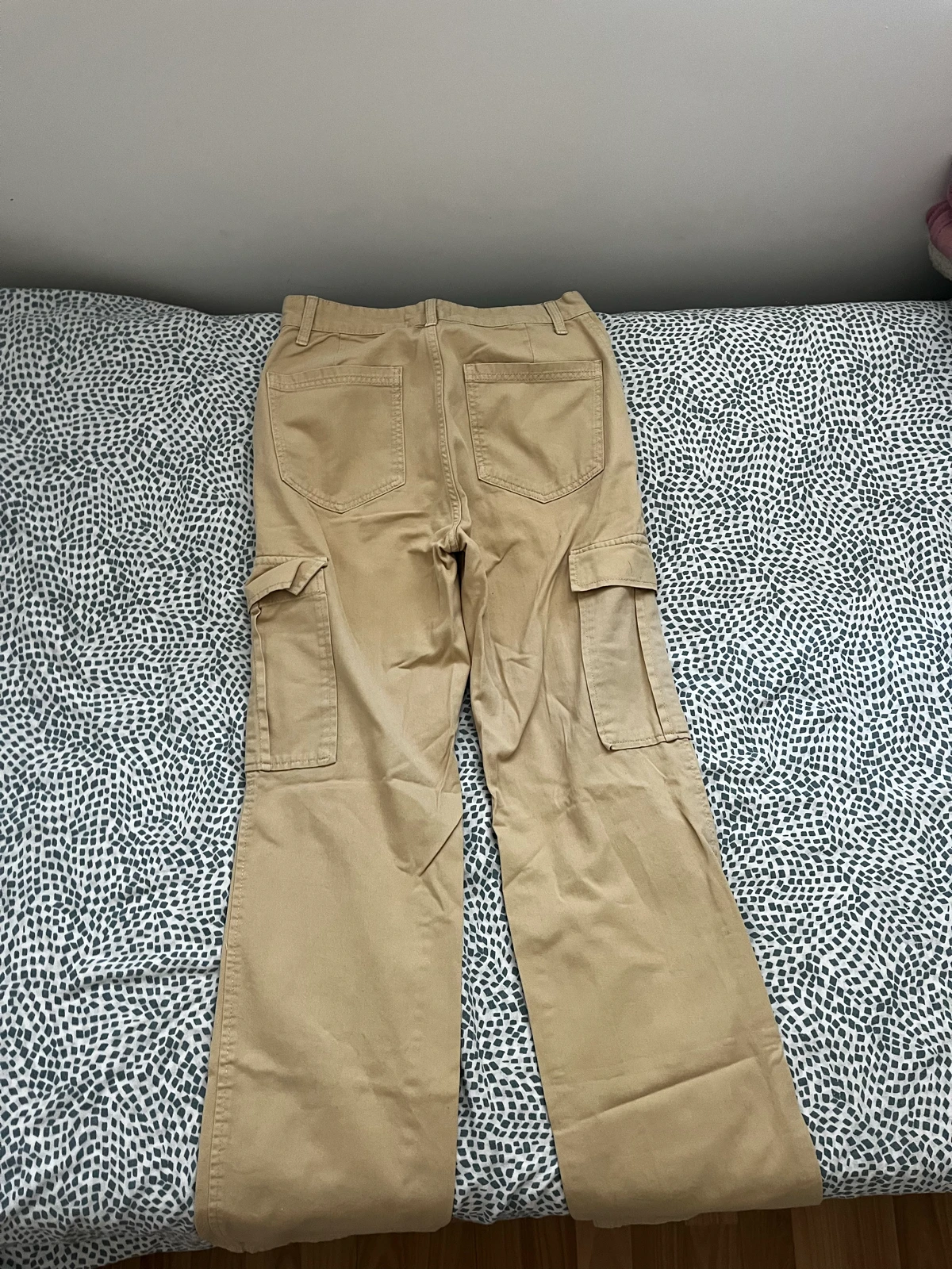 Stradivarius cargo farmerke