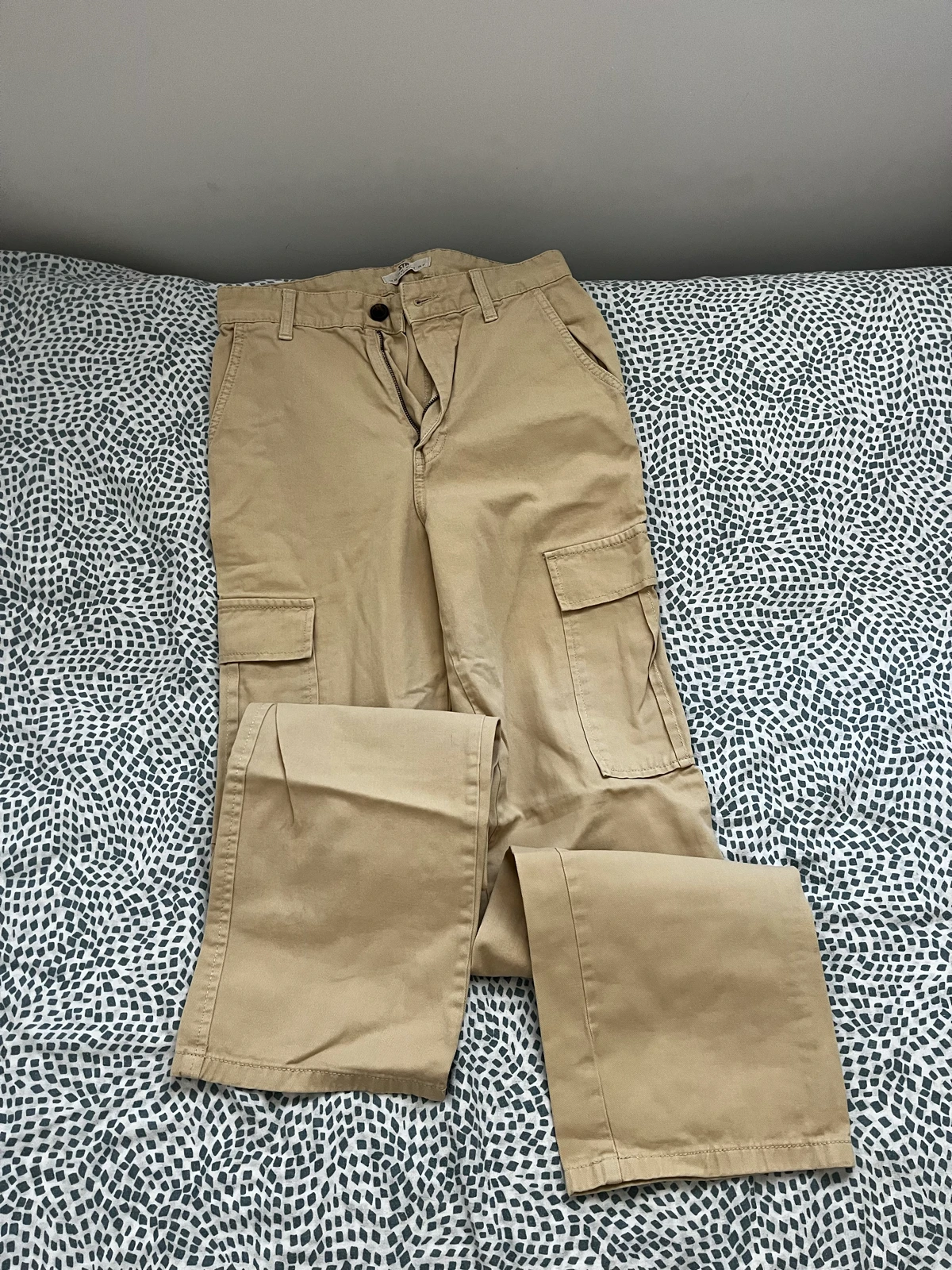 Stradivarius cargo farmerke