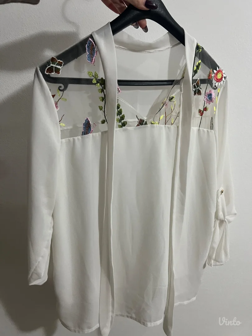 bela bluza/kosuljica