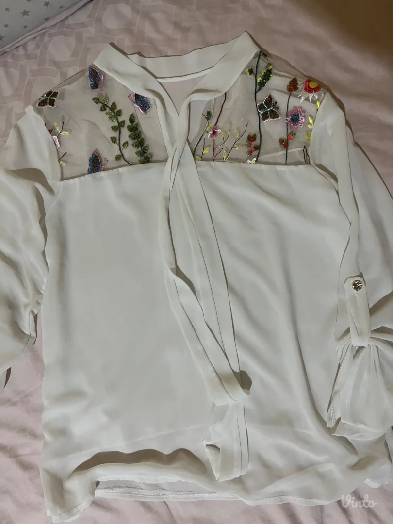 bela bluza/kosuljica