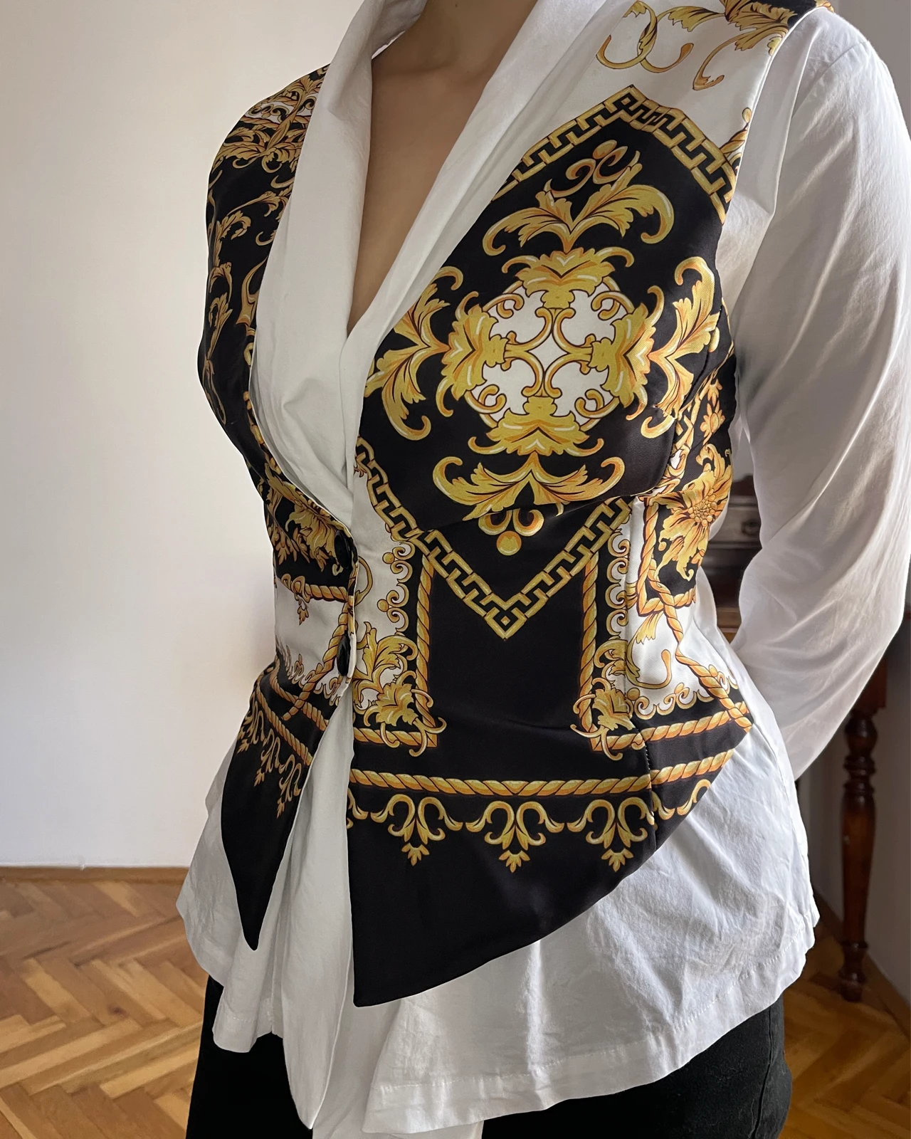 Bluza prsluk u stilu versace italija vintage 90s