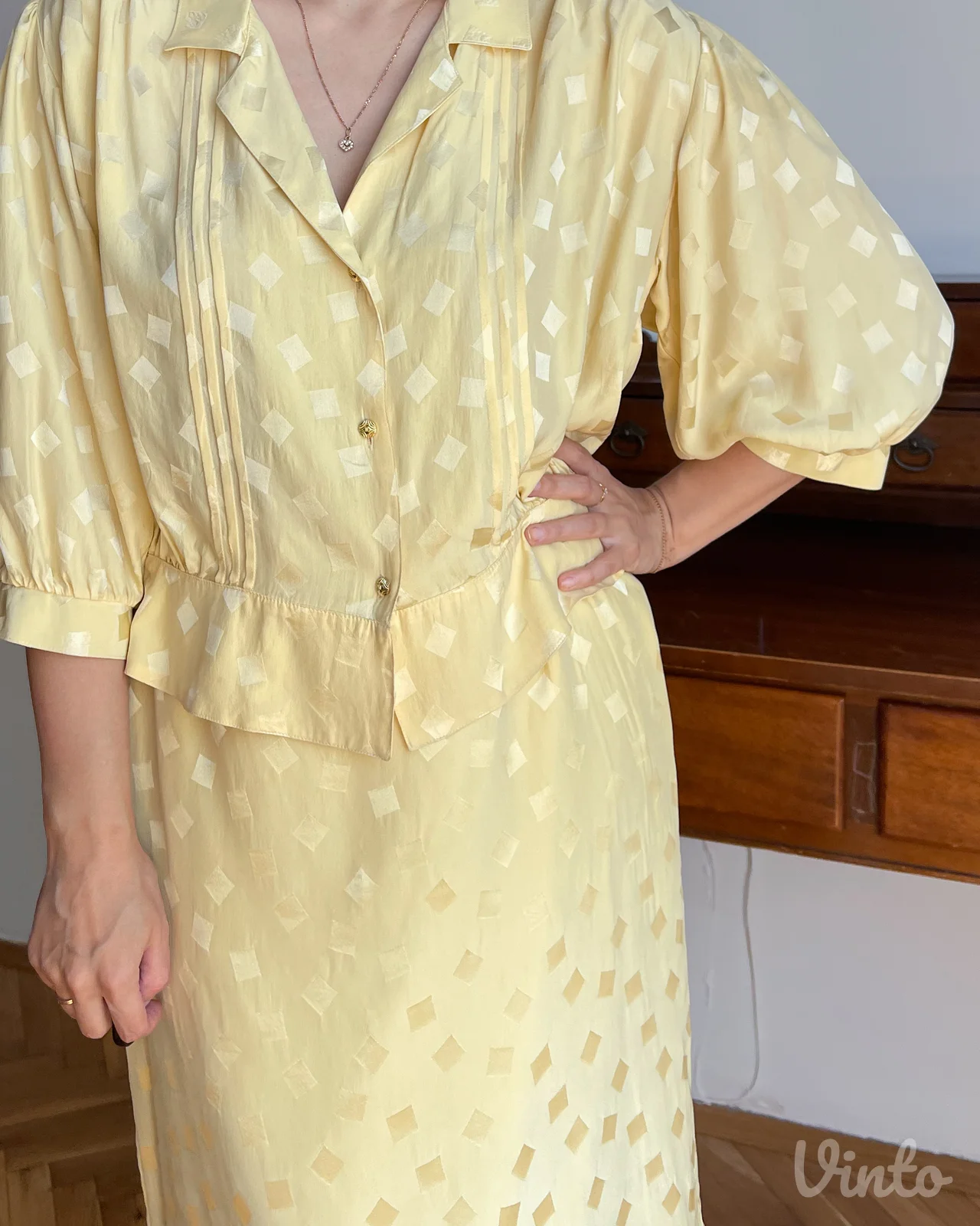Vintage odelo bluza i suknja Jugoslavija 80-ih retro stil svila