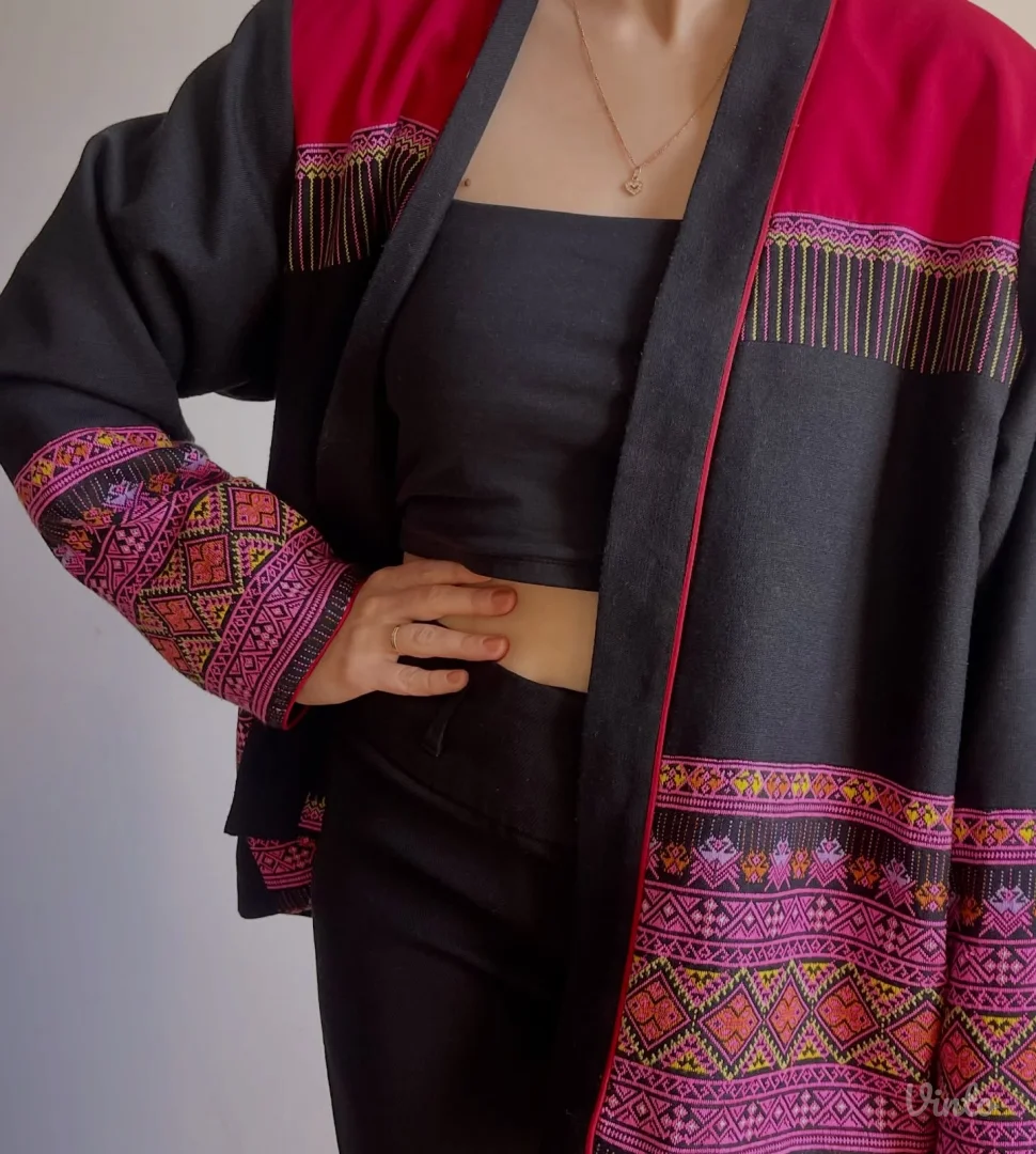 Kardigan sa etničkim motivima