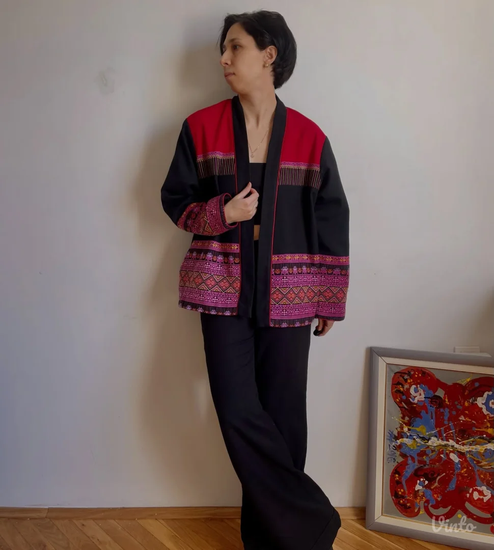 Kardigan sa etničkim motivima