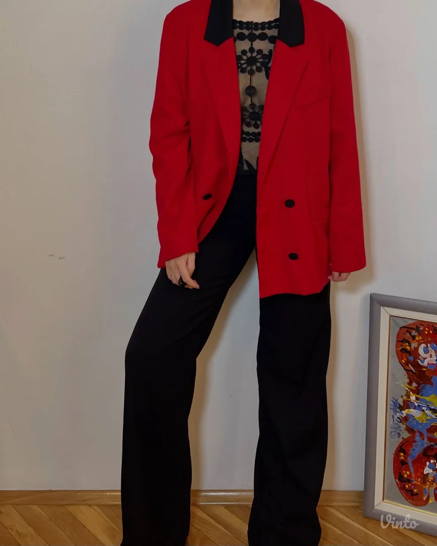 Svetlo-crveni vintage sako, kraj 80‑ih – početak 90‑ih