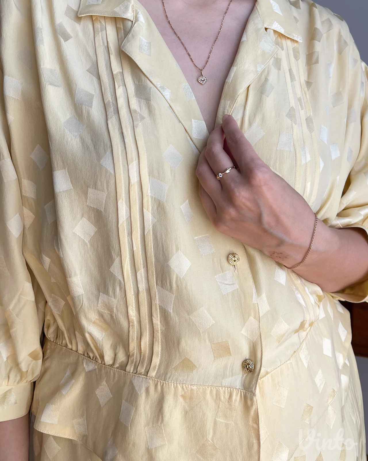 Vintage odelo bluza i suknja Jugoslavija 80-ih retro stil svila