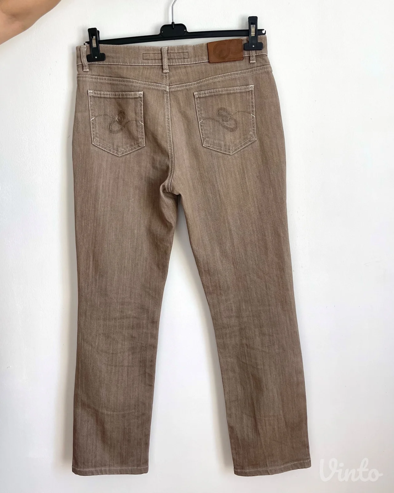Farmerke premijum brenda Escada Sport iz 2000-ih (Y2K)
