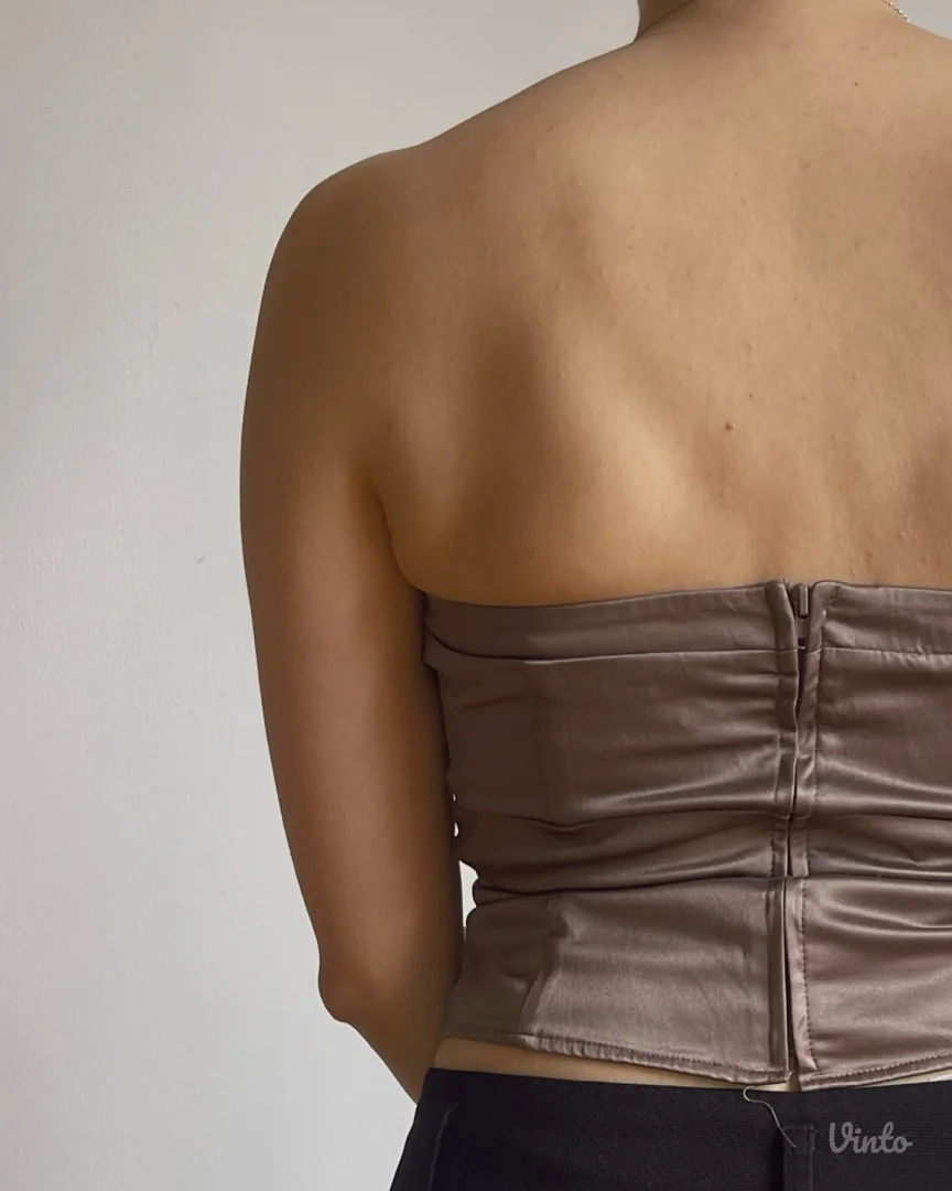 Korset top iz ranih 2000-ih Camaïeu