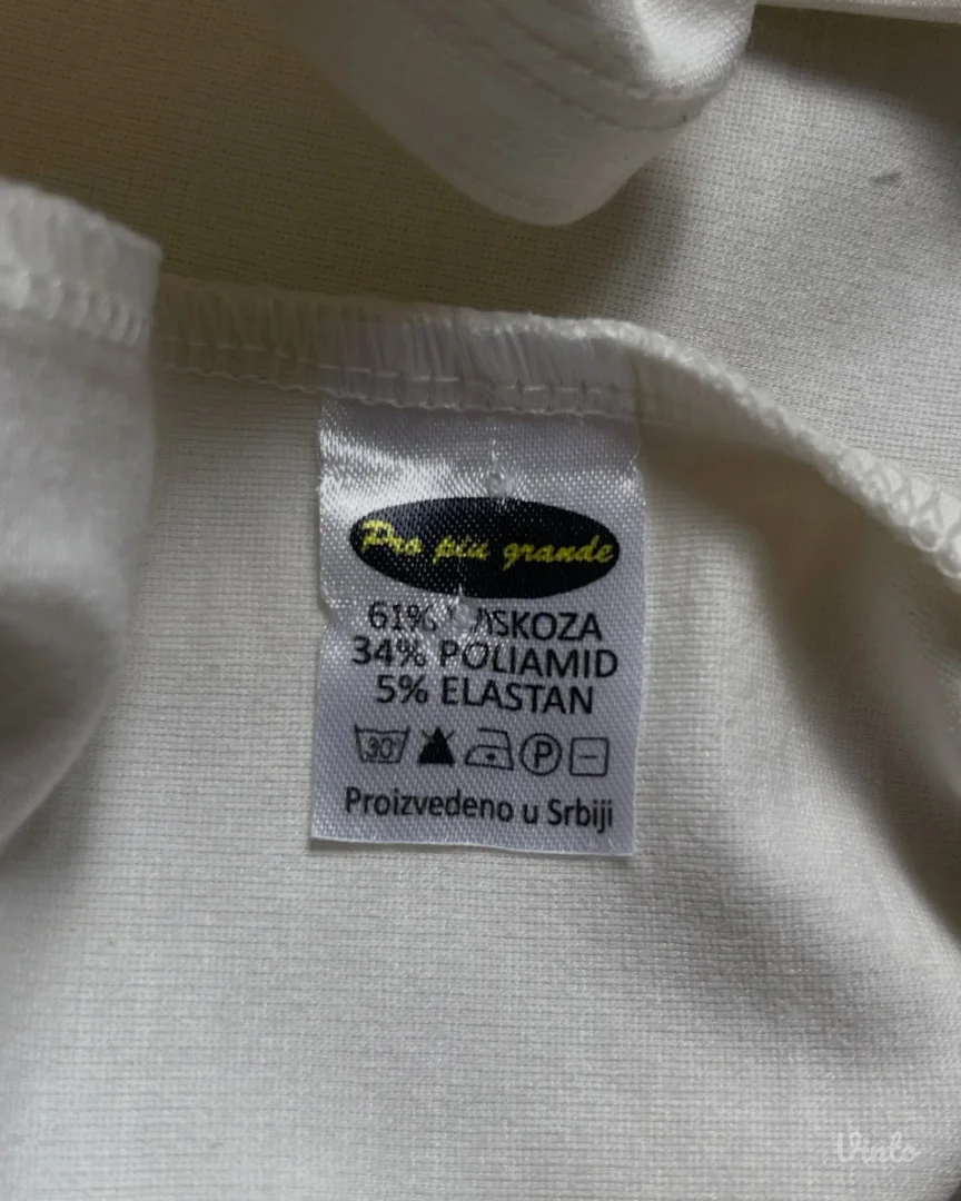 Bela uska haljina od srpskog brenda Pro Piu Grande