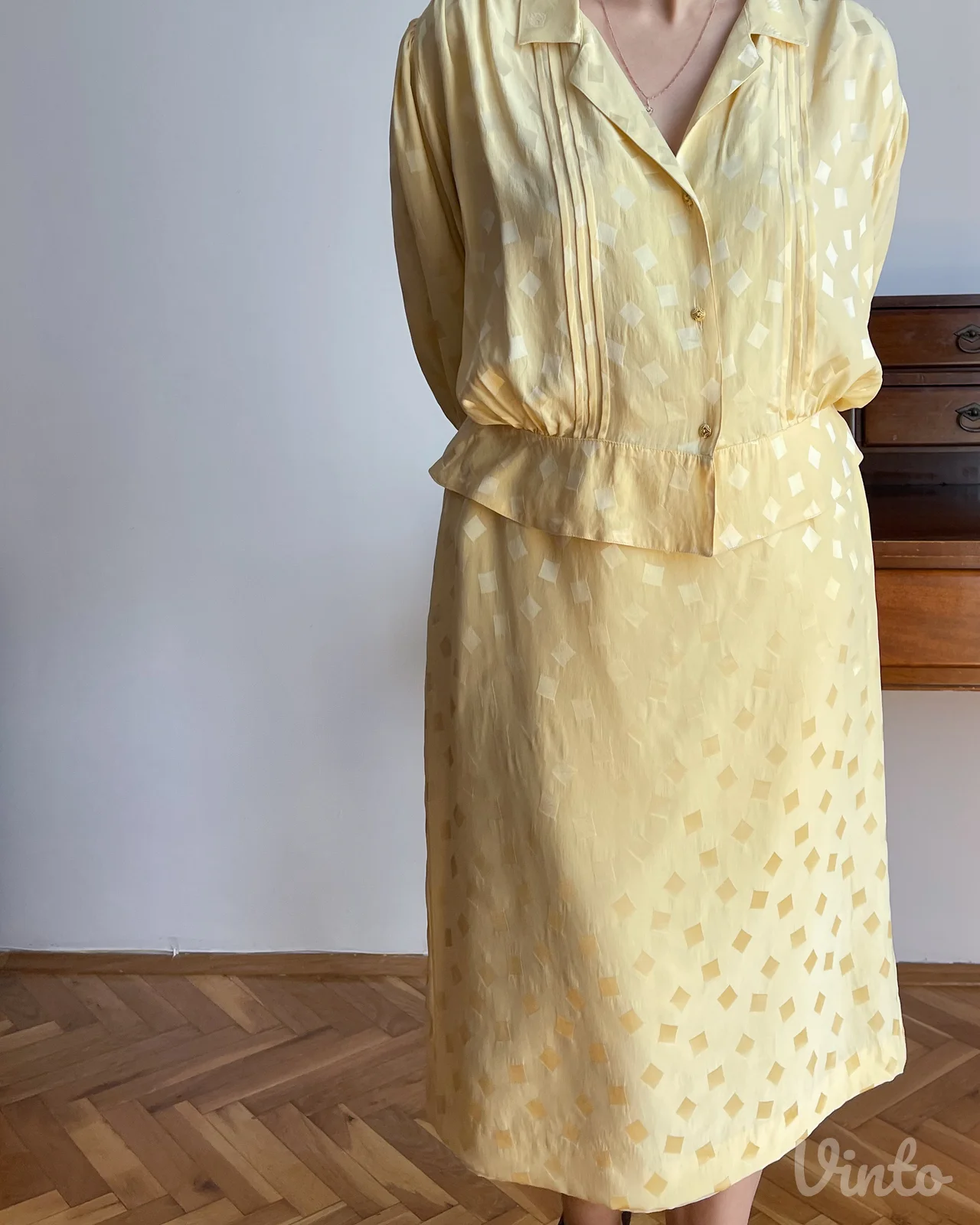 Vintage odelo bluza i suknja Jugoslavija 80-ih retro stil svila