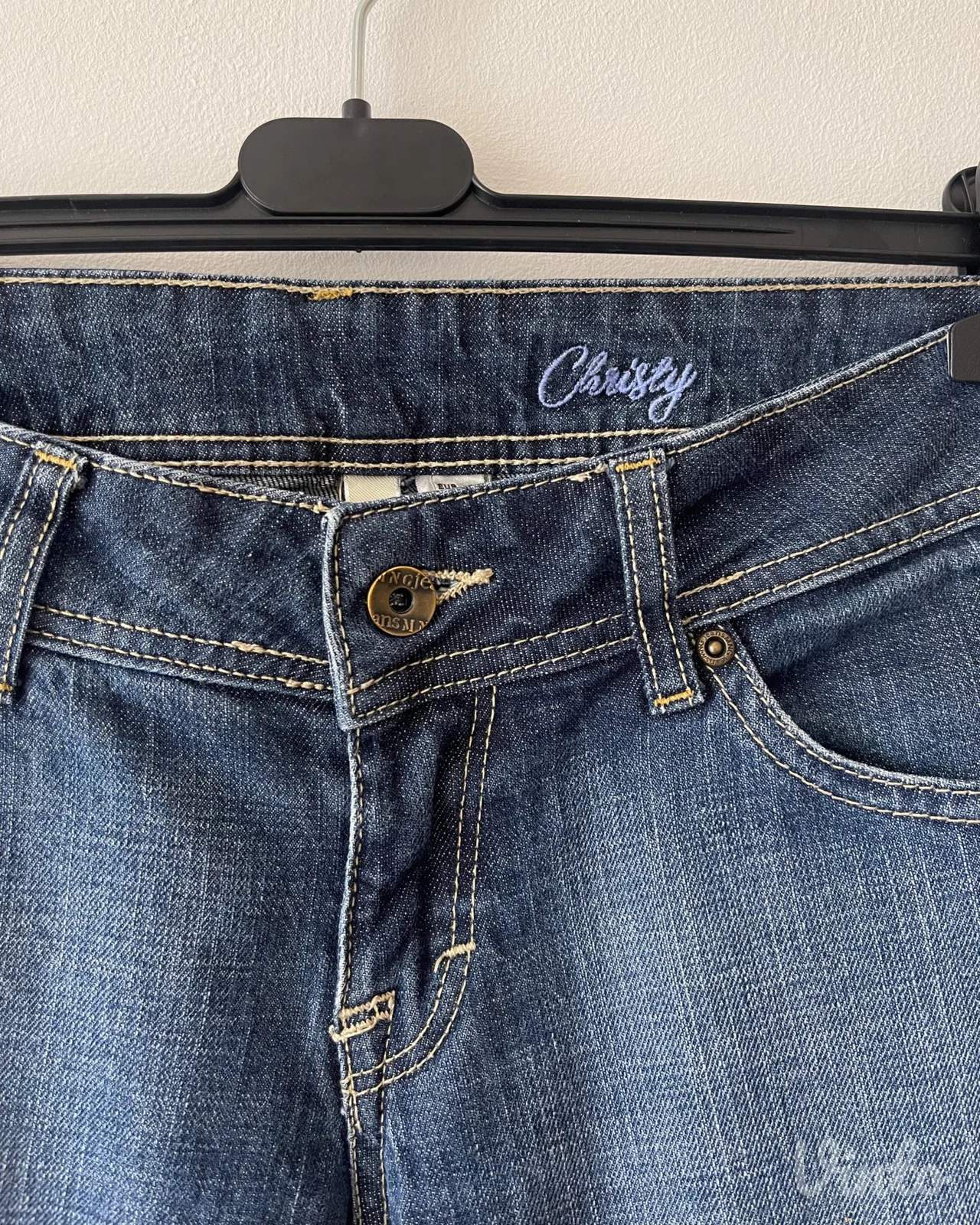 Vintage fakmerke MNG Jeans (Mango) modela Christy iz 2000-ih