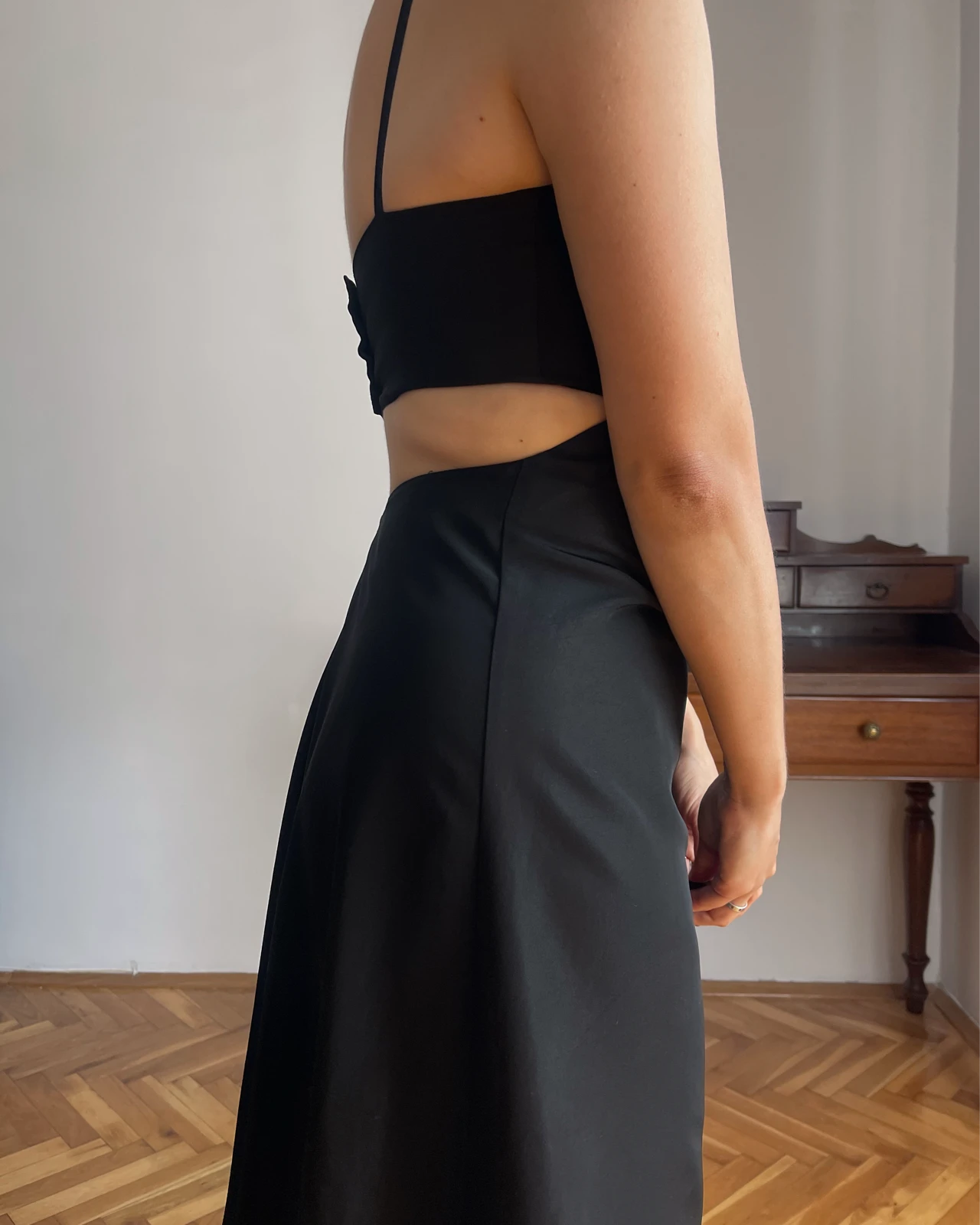 Vintage crna haljina minimalizam 90s italija