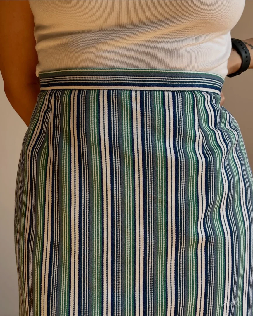 Klasična suknja sa visokim strukom