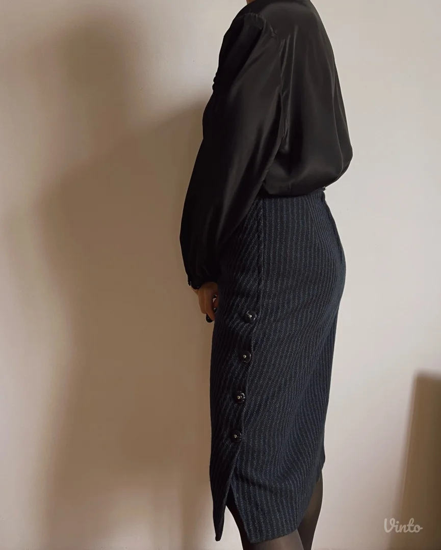 Vintage midi suknja od guste vunene tkanine