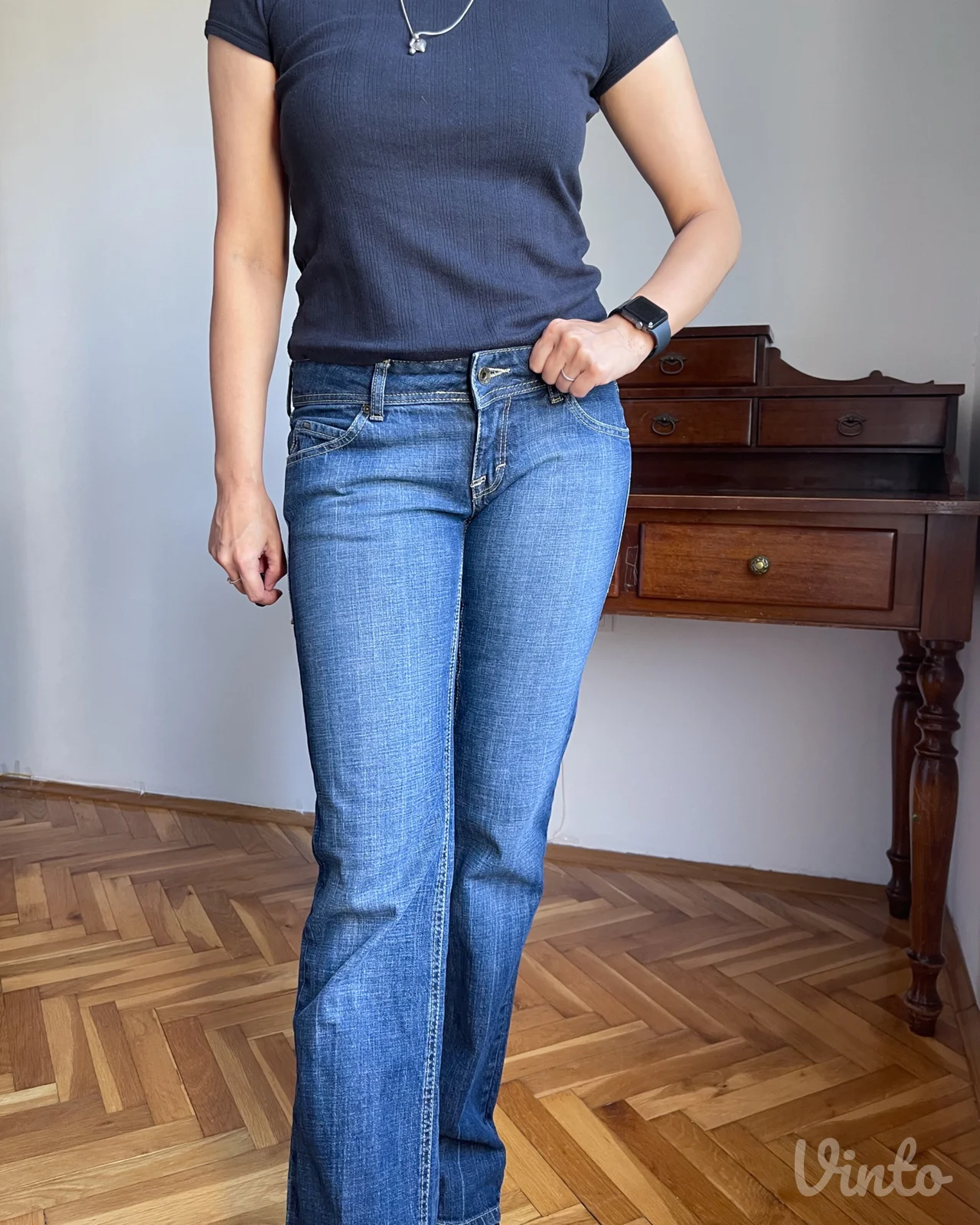 Vintage fakmerke MNG Jeans (Mango) modela Christy iz 2000-ih