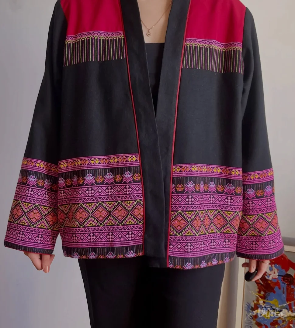 Kardigan sa etničkim motivima