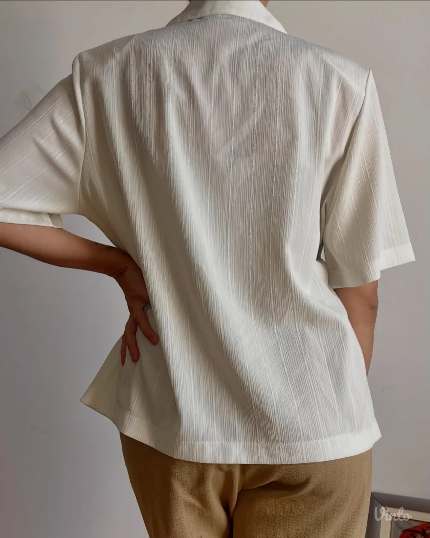 Lagana letnja bluza iz 70‑80‑ih godina