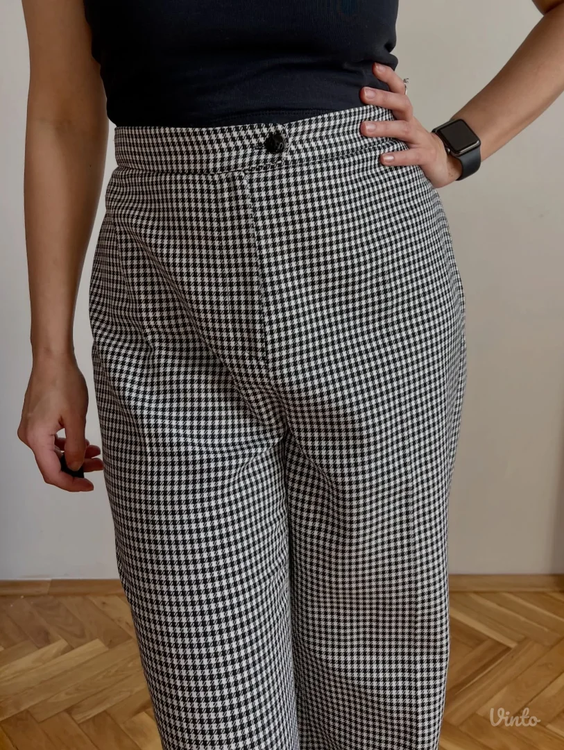 Pantalone s printom houndstooth